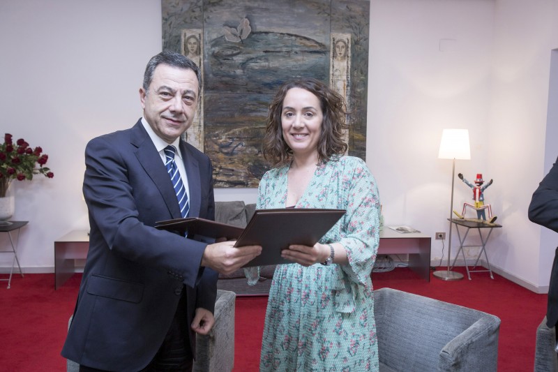 El Palau de la Música y el Hospital de Manises firman un convenio para mejorar la salud de sus músicos