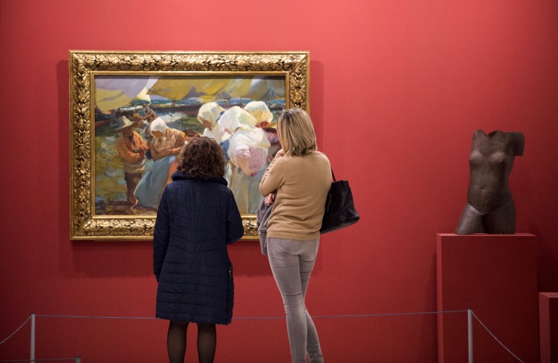La Diputación abre sus puertas con obras de Sorolla, Kandinski, Genovés y Miró