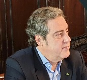 José María Llanos: Vox defiende el Pin Parental, es decir, la libertad de los padres en la educación moral y religiosa de sus hijos