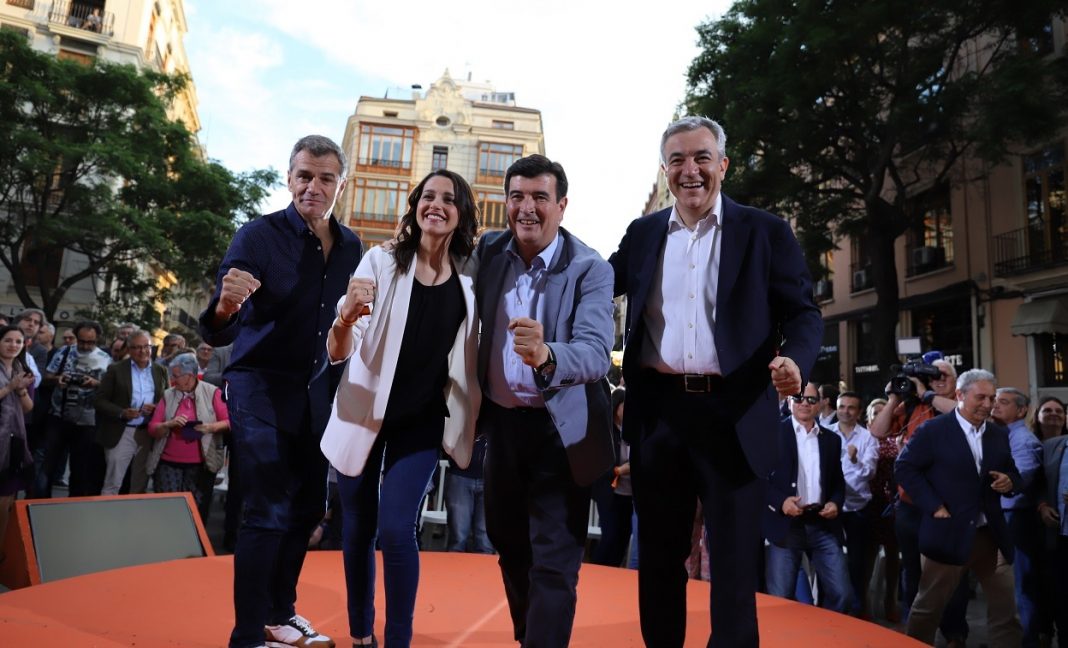 Arrimadas: “Fernando Giner es el único que puede frenar cuatro años más de populismo nacionalista en Valencia”.