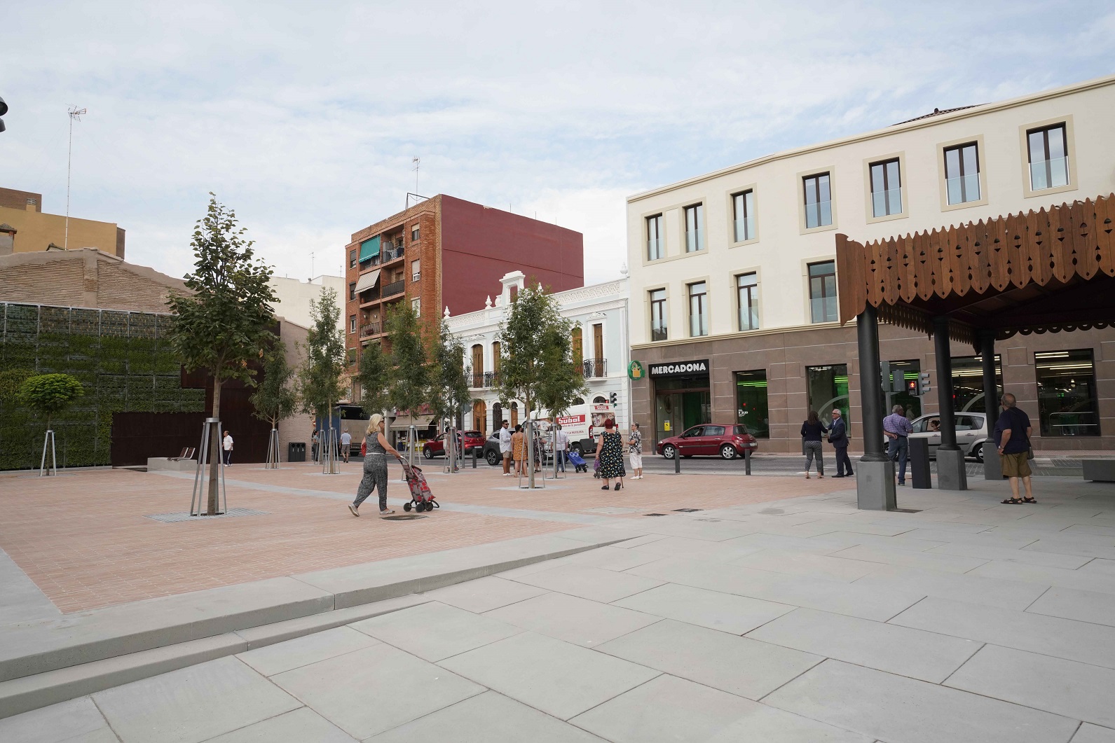 Mercadona apertura su nuevo modelo de tienda eficiente en Tavernes Blanques