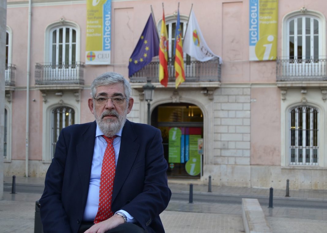 Vicente Navarro de Luján: Realidad