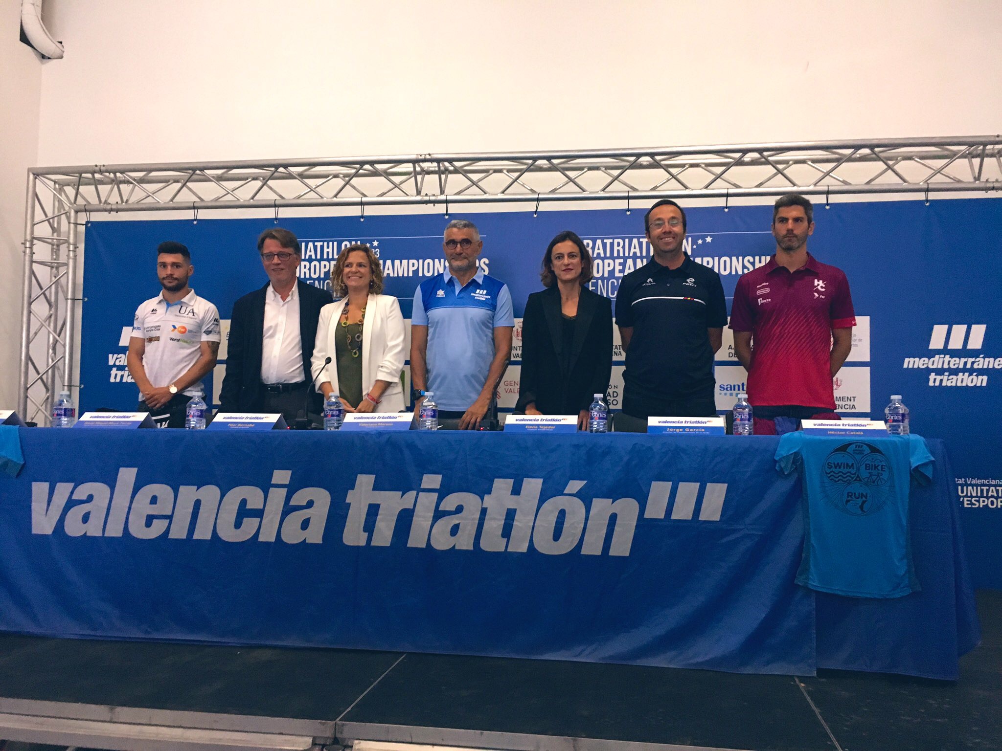 El triatlón de este fin de semana a celebrar en Valencia pendiente del tiempo.