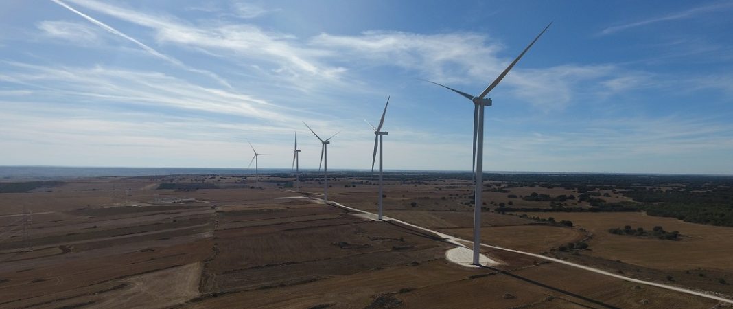 Economía autoriza al parque eólico de Cofrentes a vender la energía renovable al mercado eléctrico