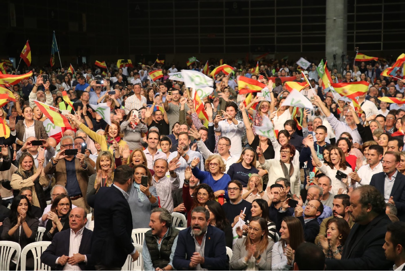 Santiago Abascal congrega cerca de 10.000 personas en Valencia