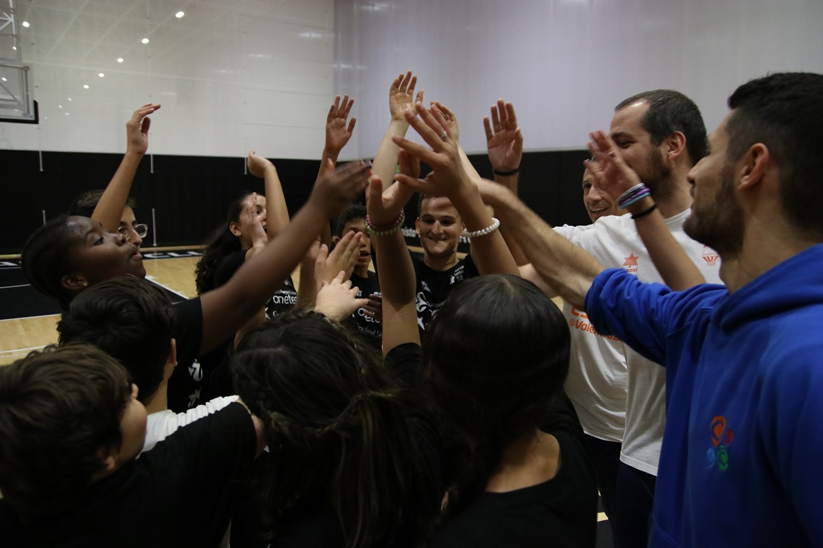 Baloncesto y estudios con Gabi - One Team VIII, Semana III