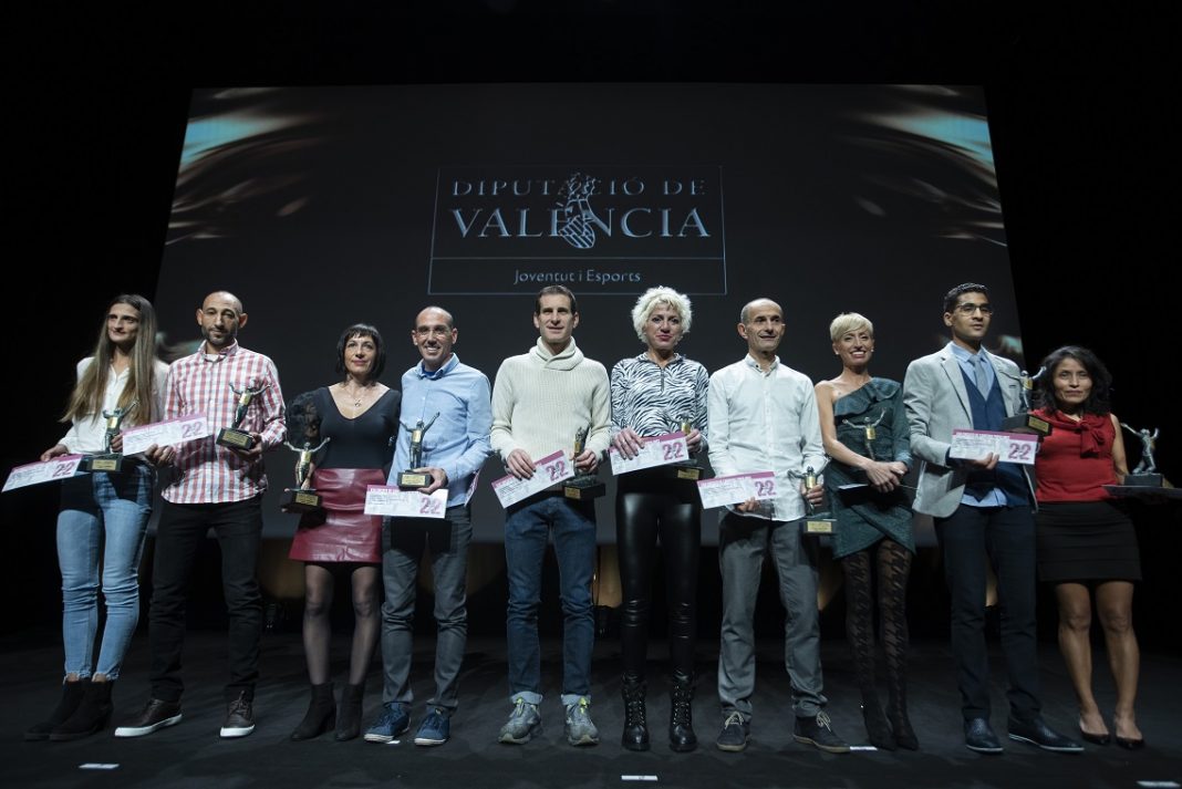 La Diputación entrega los premios de su Circuito de Carreras Populares con Ahouchar y Cano como ganadores