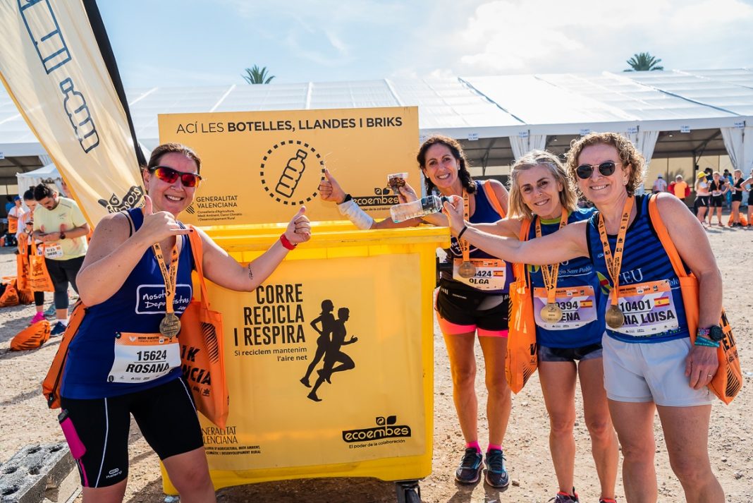 El Medio Maratón Valencia recupera para su reciclaje el 99,9% de los envases utilizados
