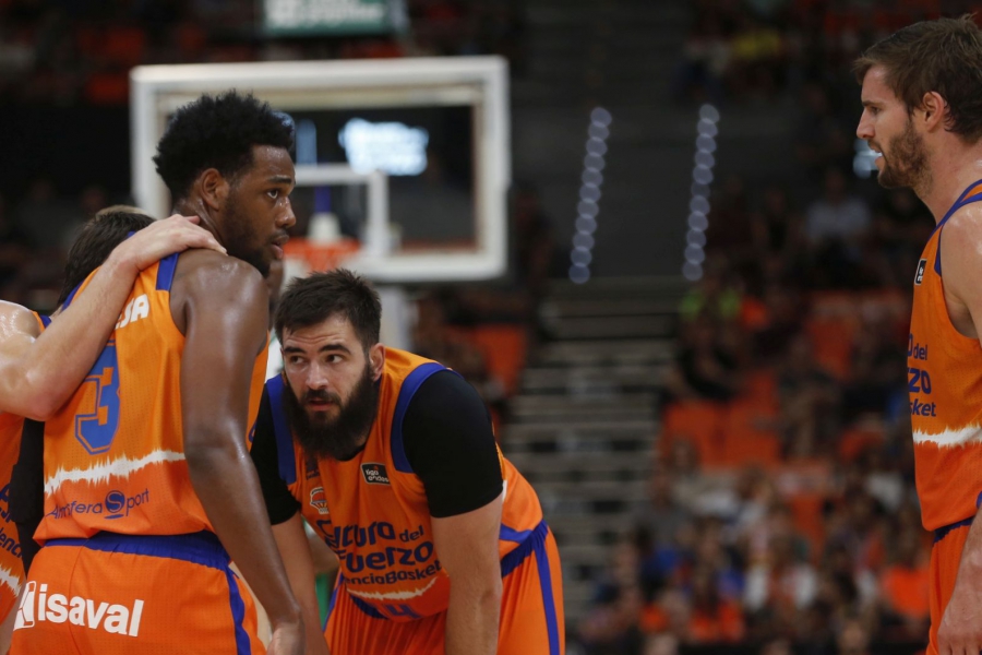 Valencia Basket pone a prueba su buena racha en la durísima pista del KIROLBET Baskonia