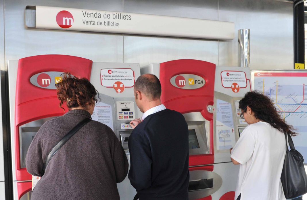 La Generalitat mantendrá en 2020 los precios de los títulos de transporte público de Metrovalencia y TRAM d'Alacant