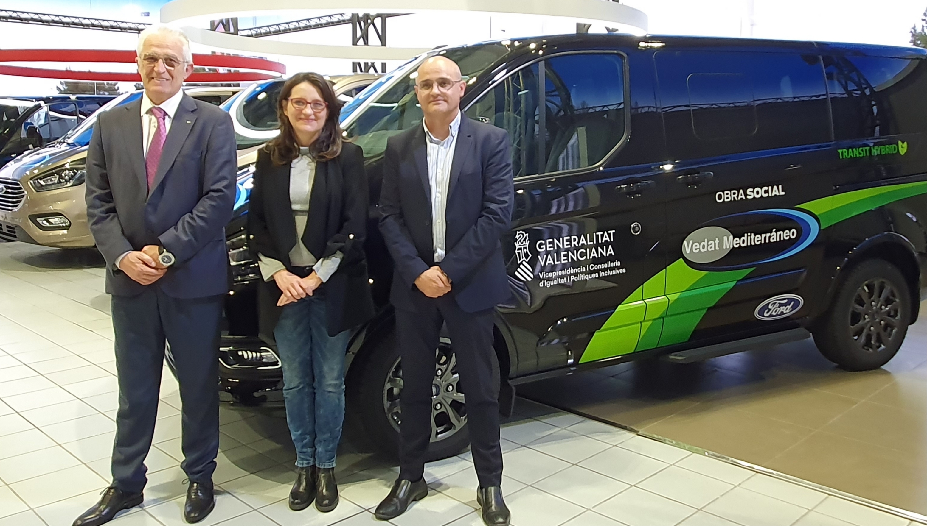 Ford Almussafes renovará las furgonetas que el pasado año cedió a la Conselleria para ayudar en el transporte de personas en situación de vulnerabilidad.