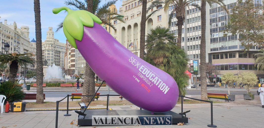 Del Tomate catalanista a la berenjena sexual...la Ciudad del Diseño entre bragas y refajos