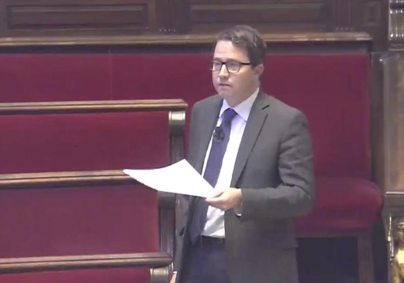 Juan Giner : “Tardar 6 años en dar una licencia es una de la causas directas del aumento del paro en Valencia”
