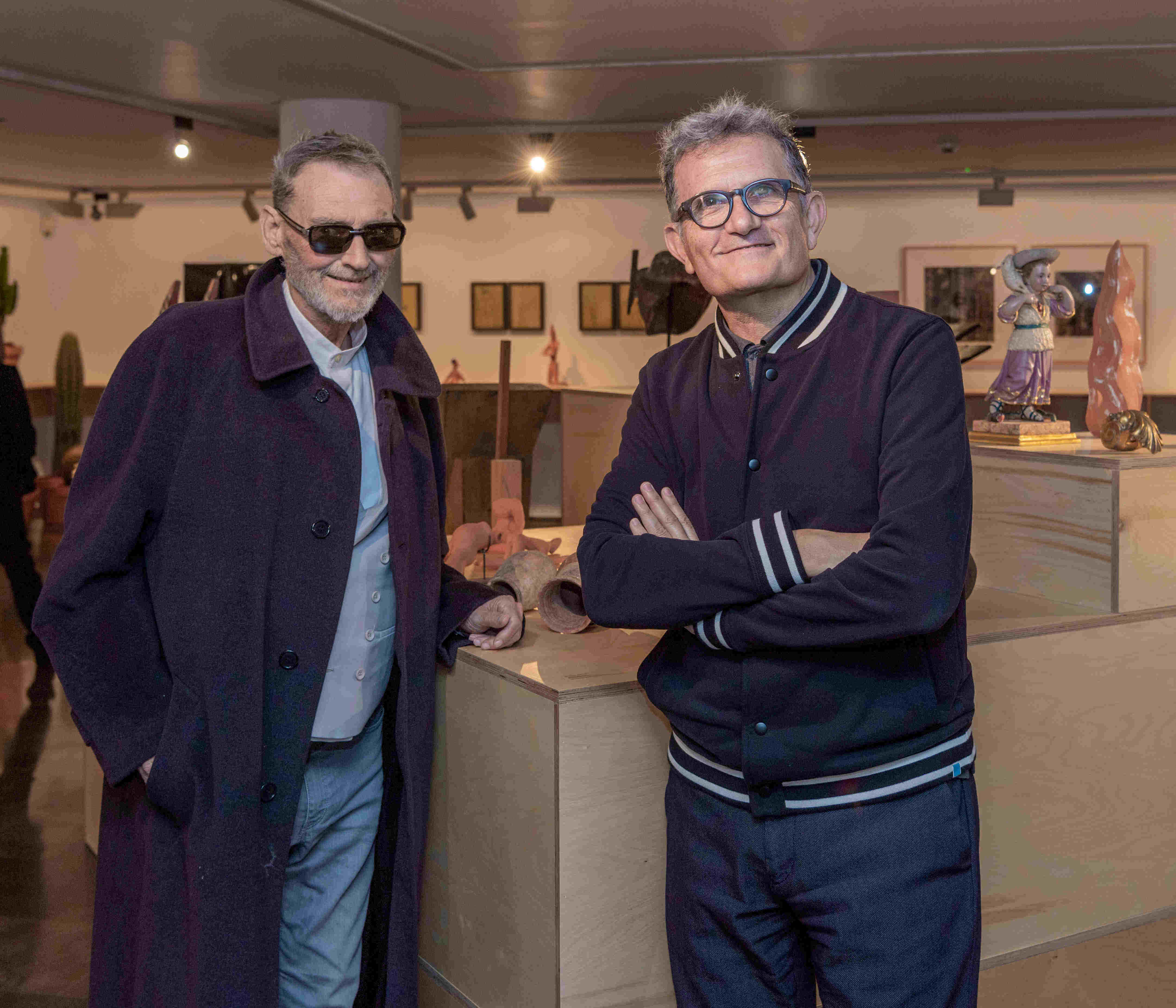 Miguel Navarro visita su obra en el IVAM
