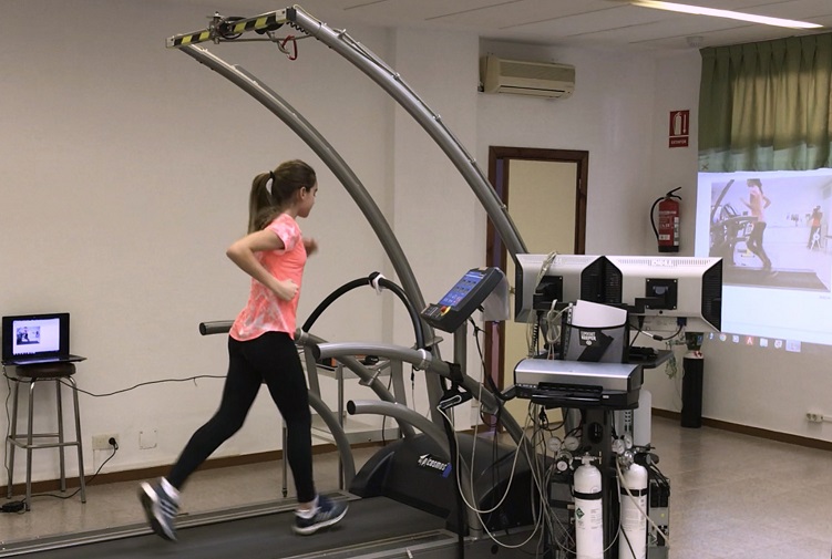 Lesiones en runners, estudian la prevención y el tratamiento readaptando su forma de correr en tiempo real