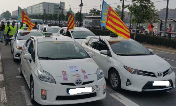 Las ayudas de la Generalitat al sector del taxi para paliar los efectos económicos de la COVID-19 registran más de 1.500 solicitudes