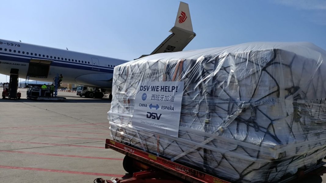 Llega dos vuelos de China con material sanitario comprado por la Generalitat Valenciana