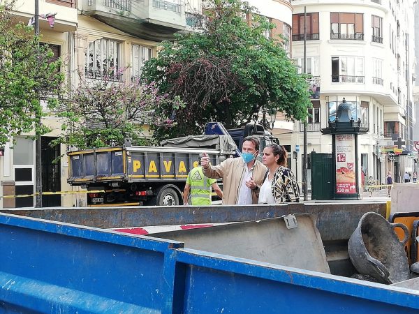Plaza del Ayuntamiento, Estudiar una ingeniería para entender la nueva movilidad de Grezi y Sandra Gómez