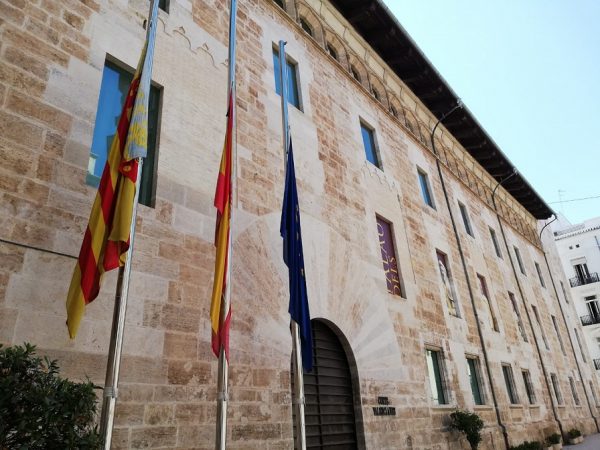 Minuto de silencio en las Instituciones Valencianas de forma desigual