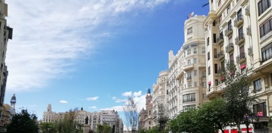 Valencia pasa de "la capital mundial del diseño" a la "chapuza estética"