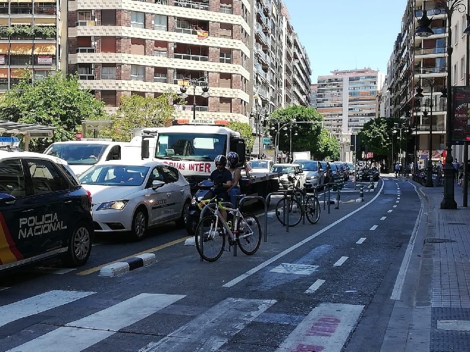 Los transportistas piden al Ayuntamiento de Valencia que la Zona de Bajas Emisiones “no penalice” las operativas de transporte