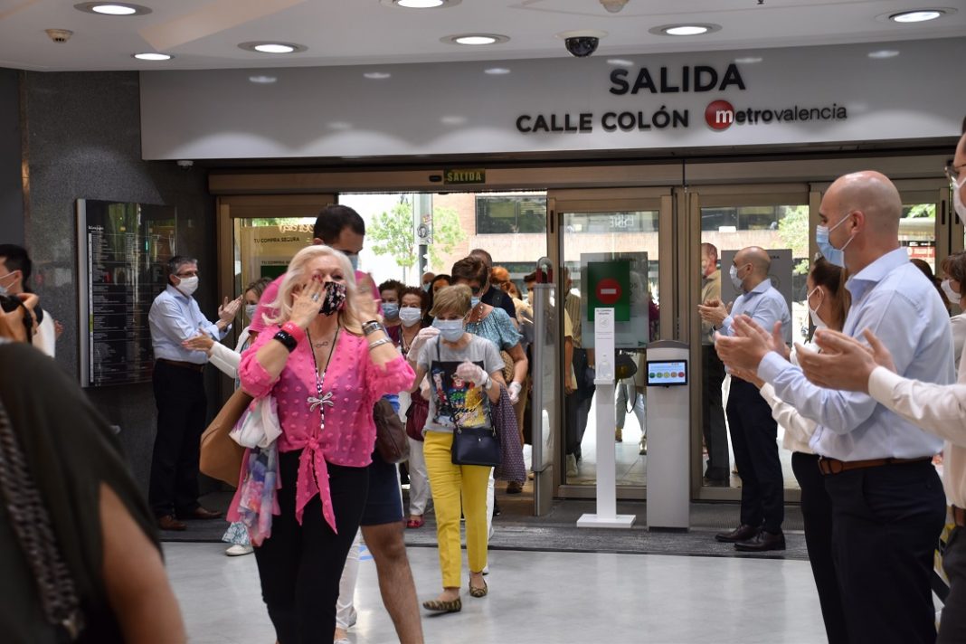 Emocionada reapertura de los centros de El Corte Inglés de la Comunidad Valenciana