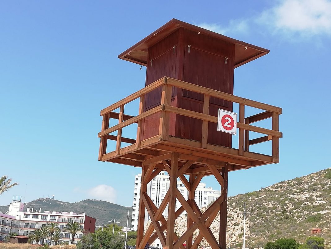 Cullera: Playas llenas, sin rastro de la policia y falta se socorristas
