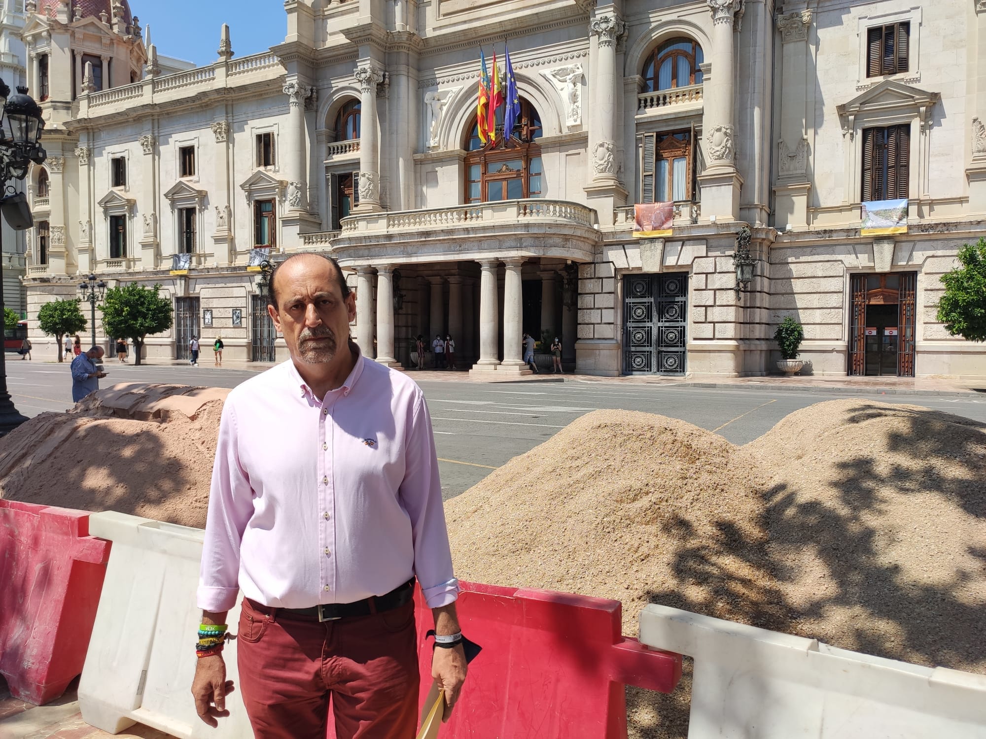 Vicente Montañez: “Mientras nuestros comercios cierran, Ribó se gasta el dinero en proyectos ideológicos de peatonalización"