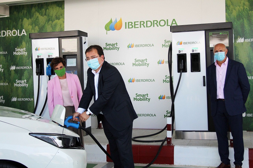 Iberdrola abre su corredor de recarga eléctrica súper rápida que une el centro y sur de la península
