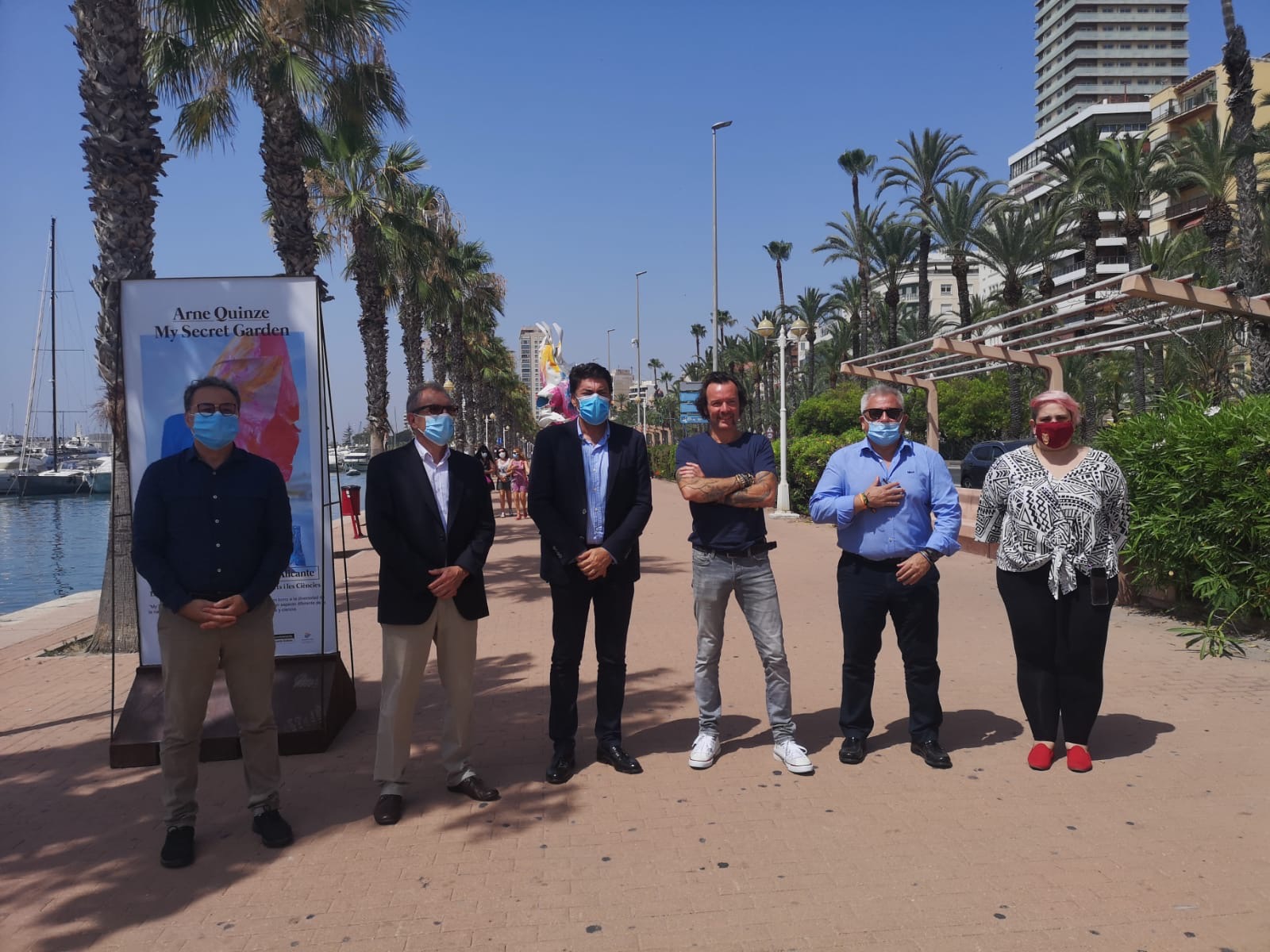 La exposición 'My Secret Garden' se expone en el Puerto de Alicante