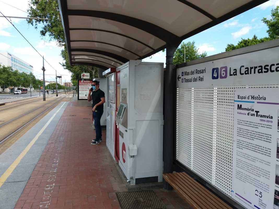 La Generalitat adjudica la instalación del nuevo sistema de información a viajeros en las paradas del tranvía de Metrovalencia