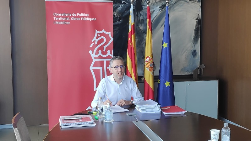 Arcadi España: “Las aportaciones del PSPV-PSOE a la Ponencia Marco del 40 Congreso del PSOE son la mirada valenciana para el conjunto del país”