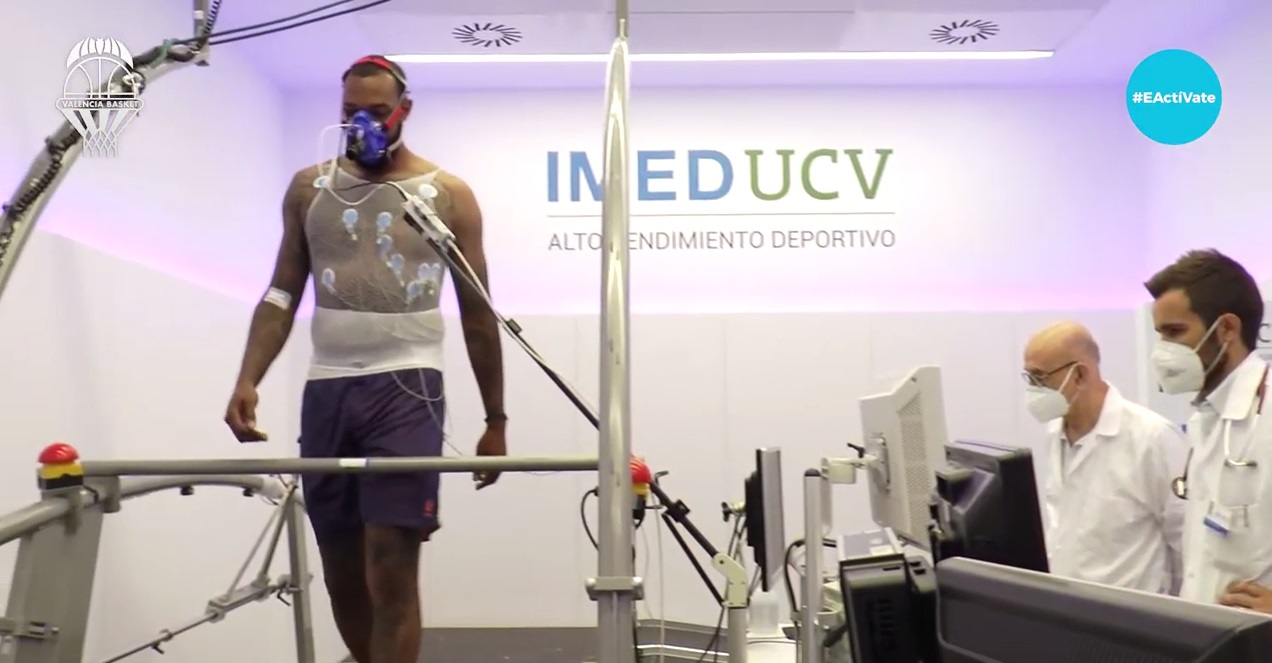 Nikola Kalinic y Derrick Williams completan su fichaje con Valencia Basket