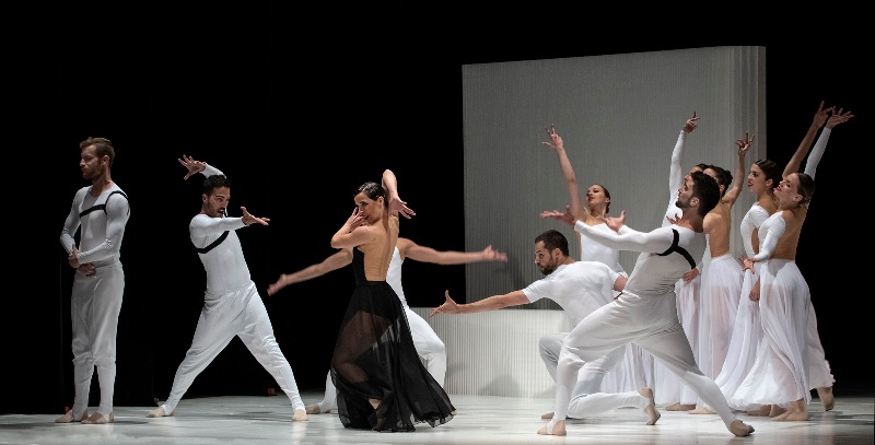 El festival 'Sagunt a Escena' presenta el espectáculo de danza 'CARMEN.maquia' en el Teatro Romano de Sagunto