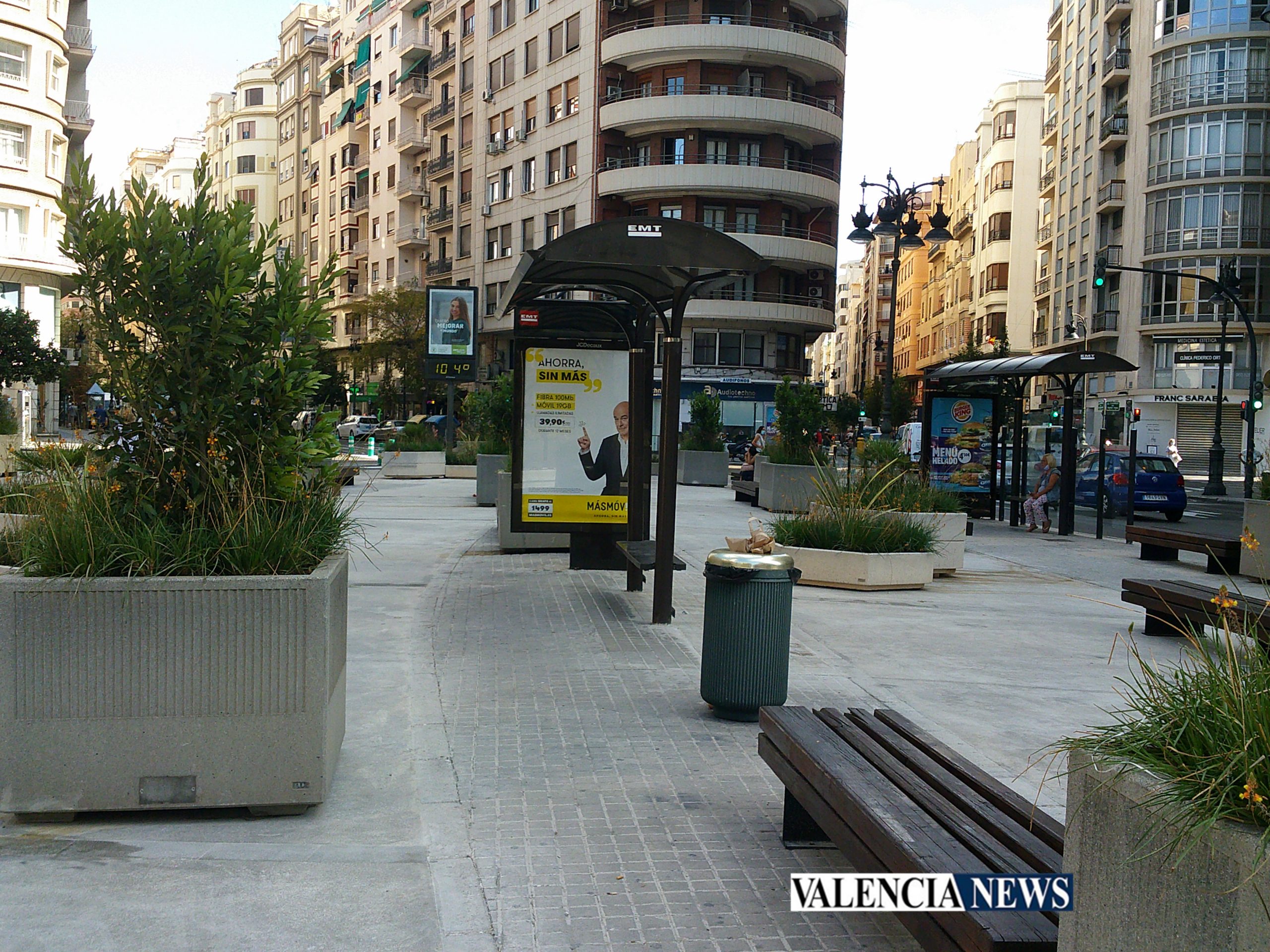 Ni una sombra en San Agustín, dos paradas fantasma y un scalextric para bicis