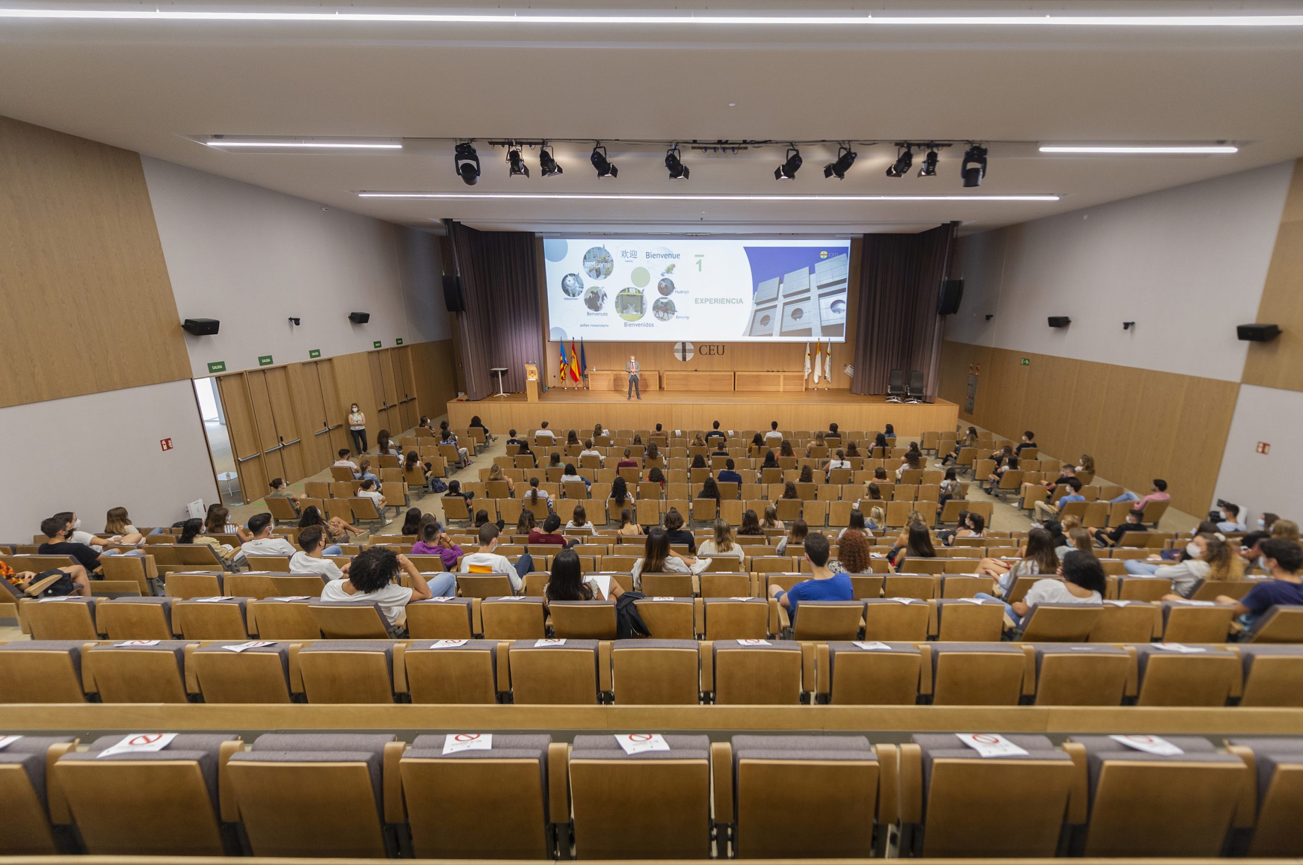 Arranca el curso en la CEU UCH con el nuevo modelo docente de "Doble presencialidad"