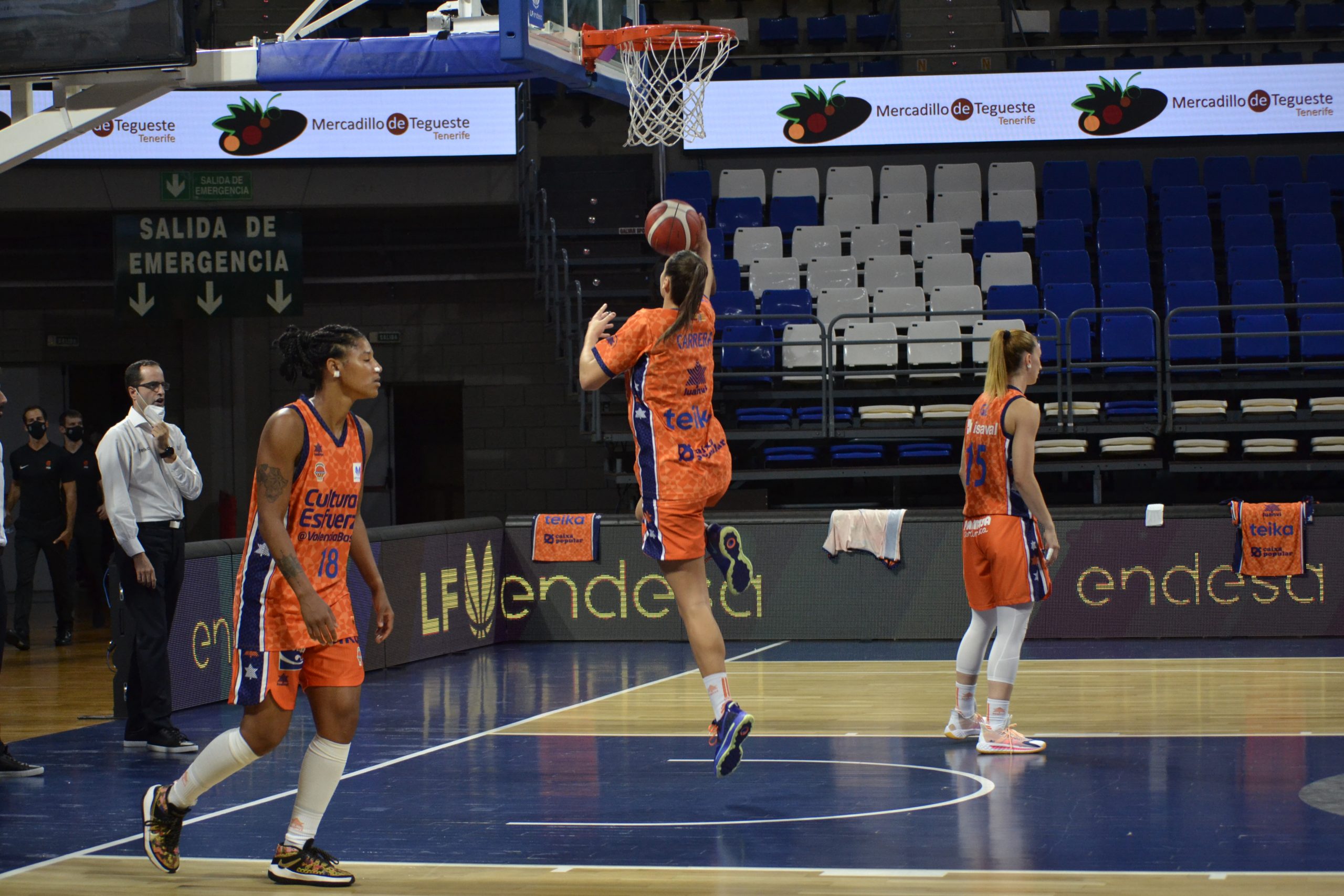 Las chicas del Valencia Basket consiguen el cuarto triunfo seguido