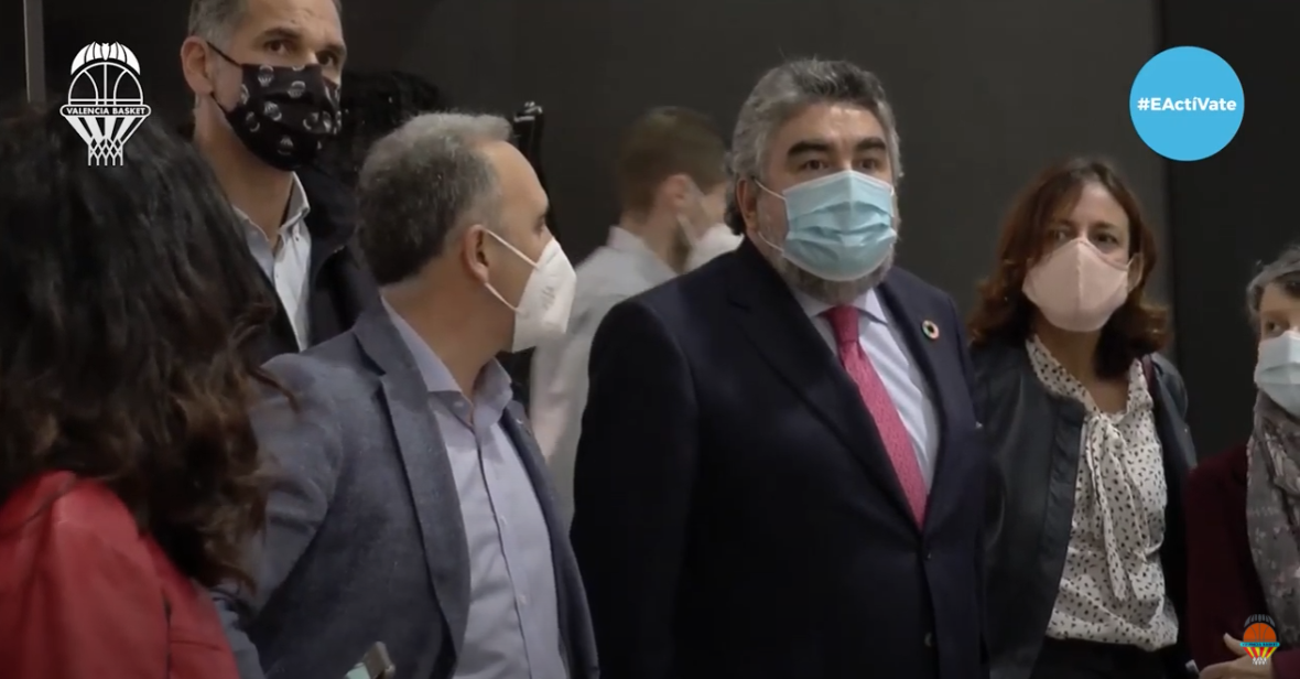 El ministro de Cultura y Deporte visita L’Alqueria del Basket: “Esto es un ejemplo para todos”