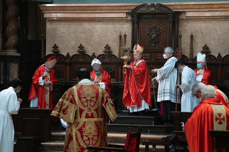 El Arzobispo pide que el Año Jubilar del Santo Cáliz sirva también para 