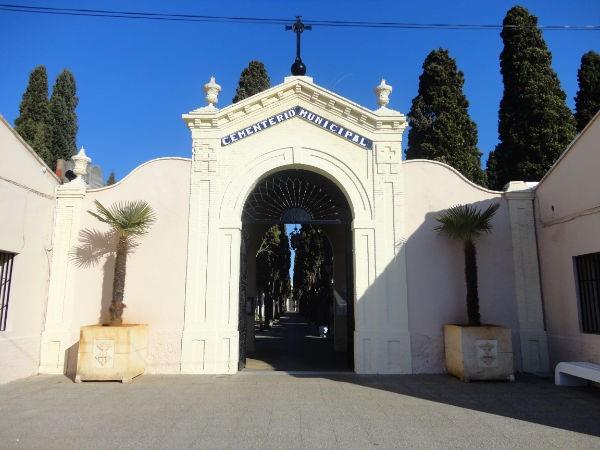 El cementerio de Alcira estará abierto ininterrumpidamente de 9 a 19 horas del 19 de octubre hasta el 1 de noviembre