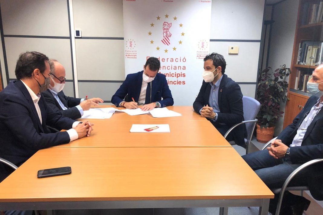 La Federación Valenciana de Municipios y Provincias firma un convenio con la Federación de Polígonos Empresariales de la Comunitat Valenciana