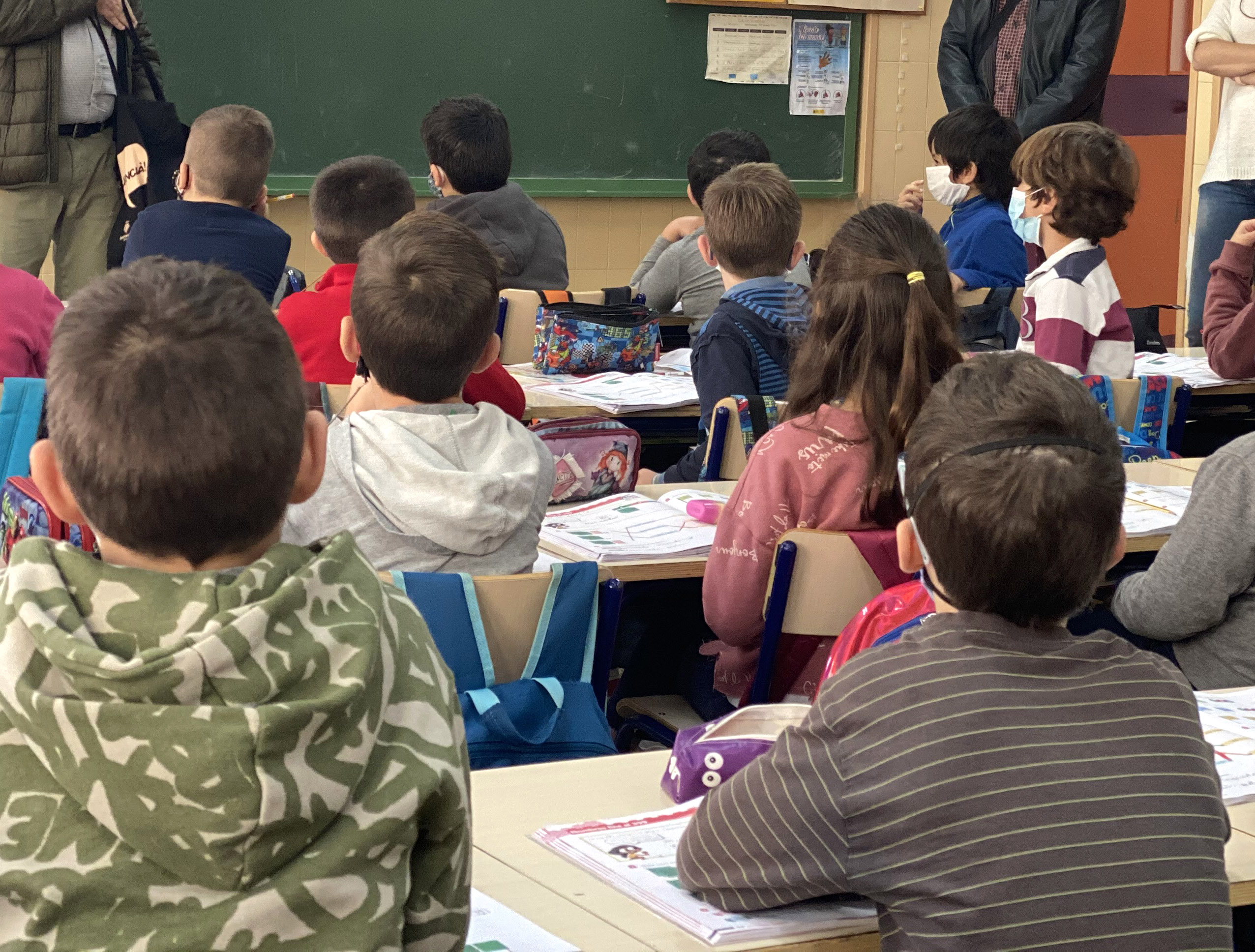 El Ayuntamiento de Alzira concede el 100% de ayudas solicitadas para material escolar