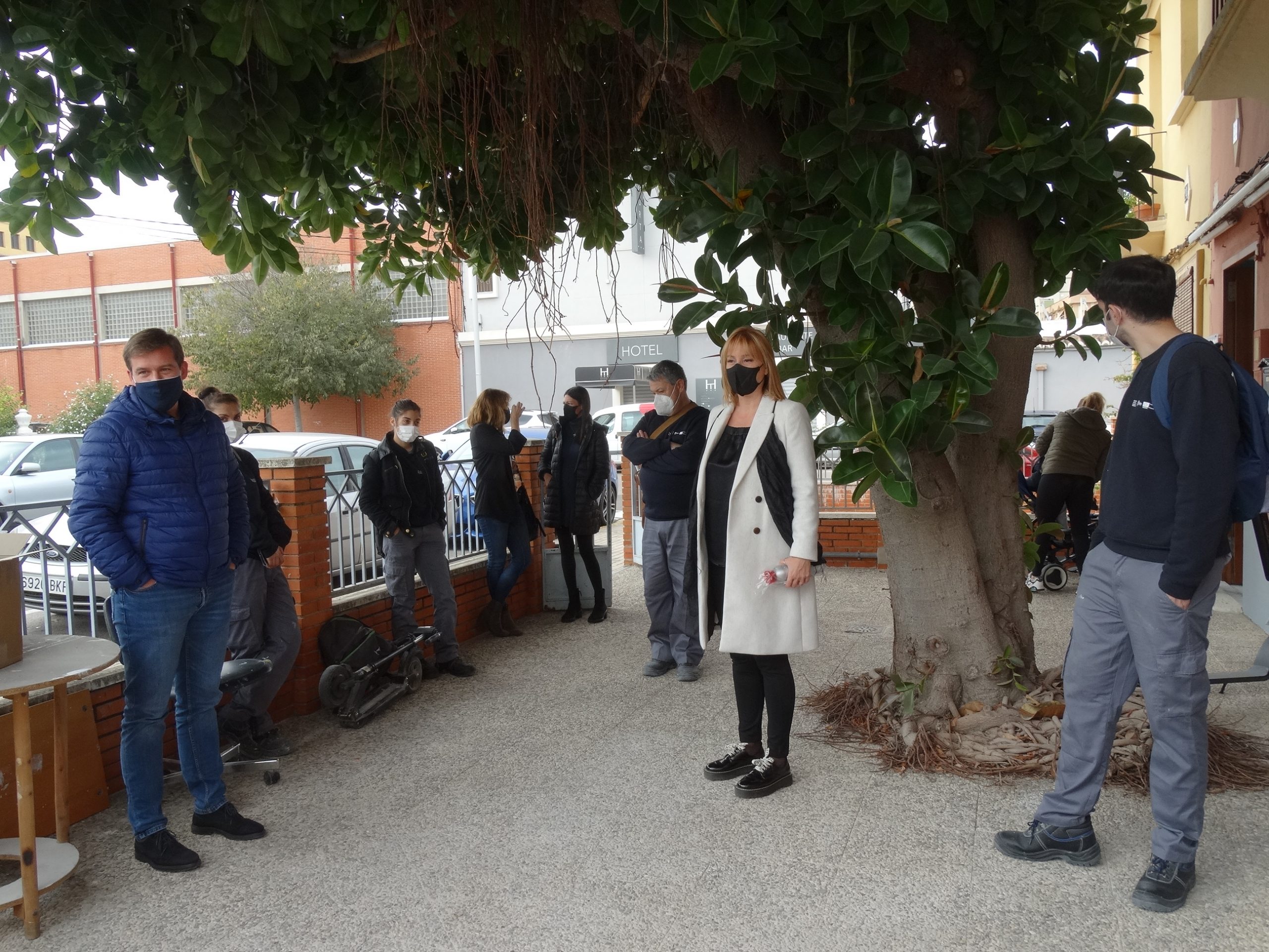 Finaliza el taller de rehabilitación, mantenimiento y pintura de edificios municipales de Xàtiva del programa T’acompanye 2020