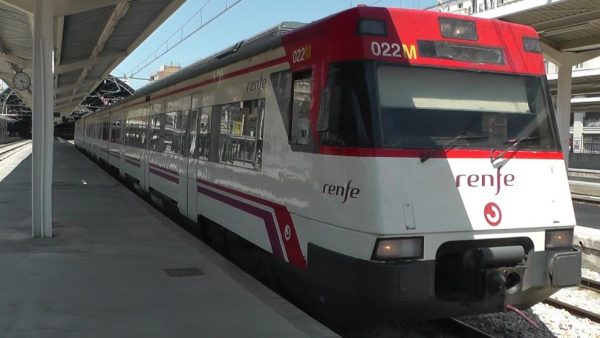 23 trenes cancelados en Renfe Cercanías Valencia en la jornada de ayer denotan una escasa voluntad política por mejorar la movilidad