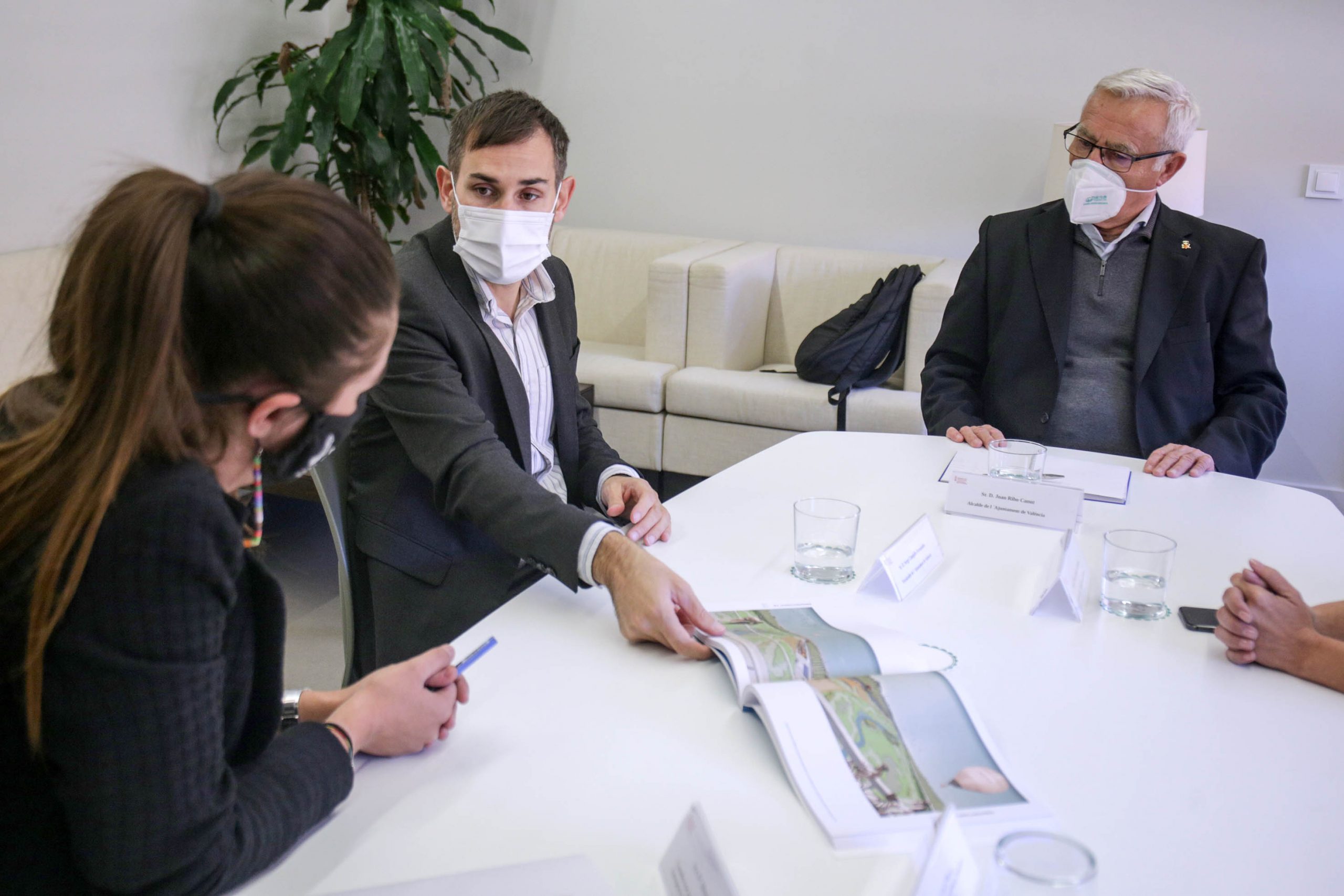 Empecinamiento de Compromís en urbanizar o "naturalizar"el nuevo Cauce del Turia