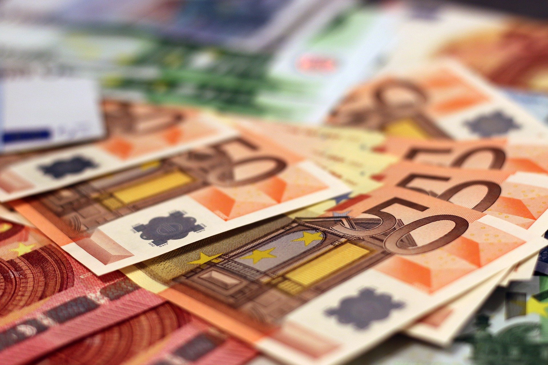 La deuda de la Comunitat se reduce en 326 millones durante el tercer trimestre del año