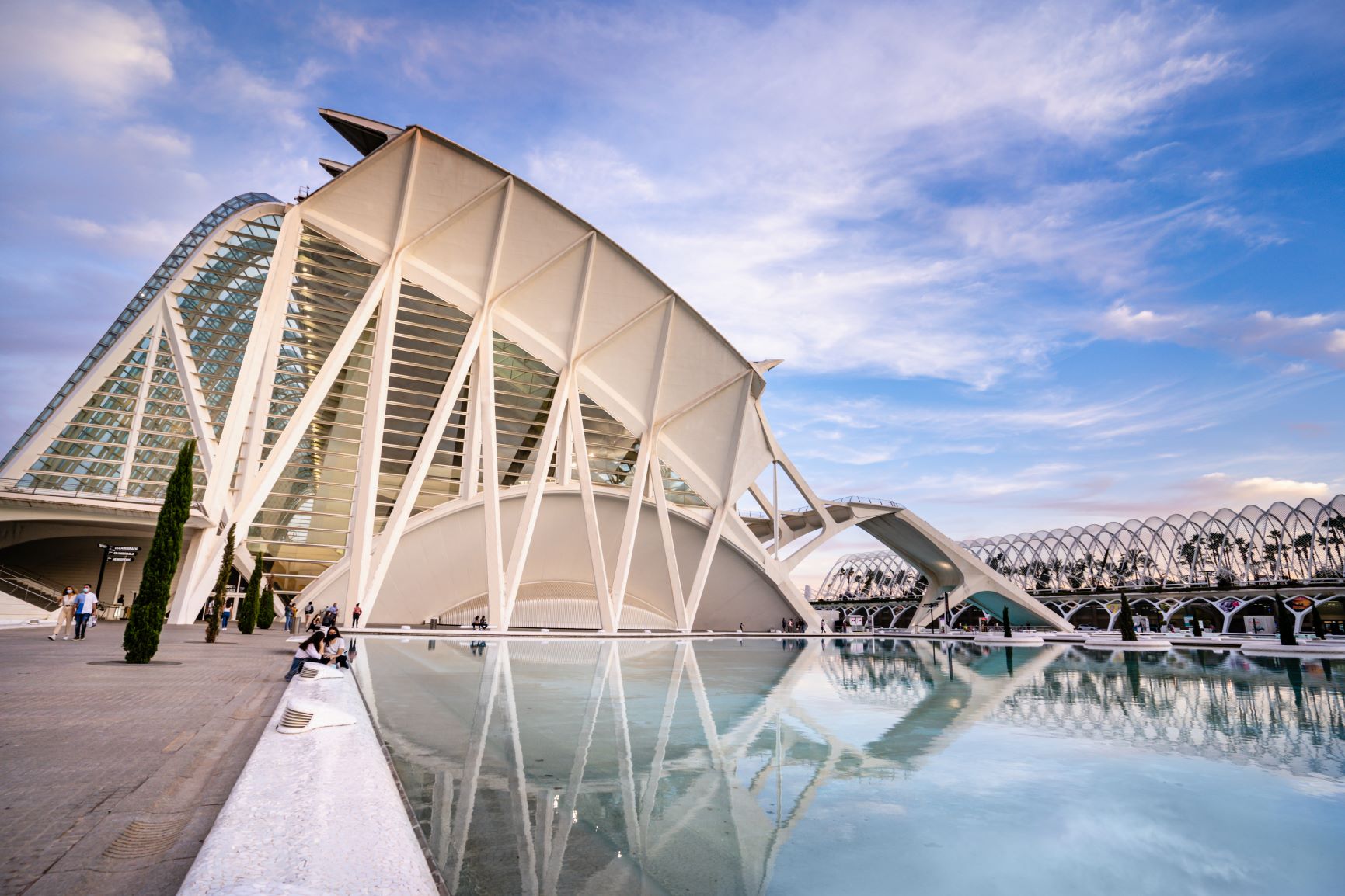 Museu, visitas guiadas en la exposición 'Play. Ciencia y Música', shows científicos de 'Alto Voltaje' y la naturaleza más espectacular en el Hemisfèric