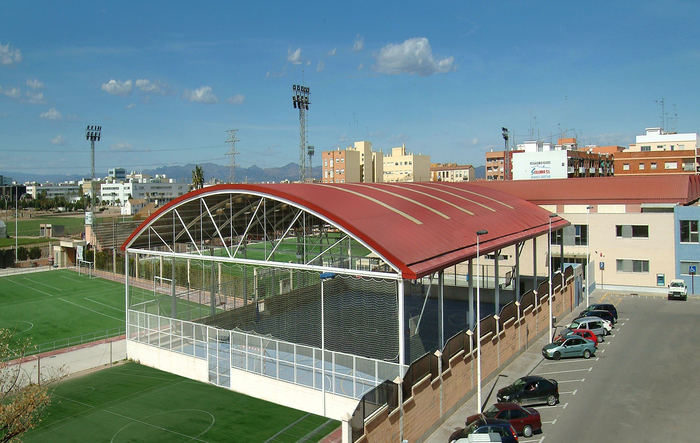 Alboraya eleva a moción institucional su malestar por la inacción de Valencia ante la justa reclamación de recuperar su polideportivo