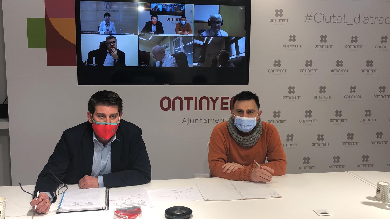 La rectora de la UV y el alcalde de Ontinyent solicitan a Renfe incrementar los horarios y la calidad del servicio en la línea Xàtiva-Ontinyent-Alcoy