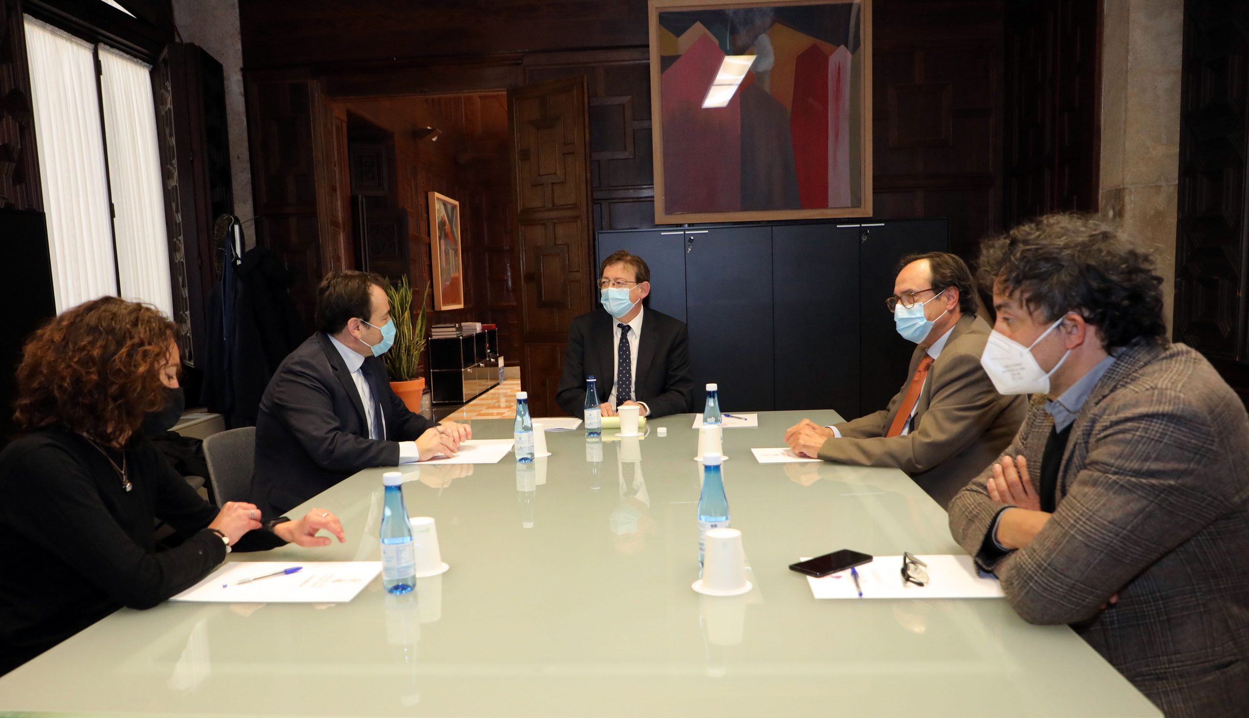 Ximo Puig anuncia la puesta en marcha de las primeras ayudas del Plan Resiste con préstamos bonificados